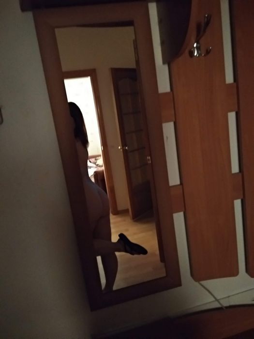 Мир 'девушек на час': Как проверяются документы и почему это важно Мир 'девушек на час': Как проверяются документы и почему это важно